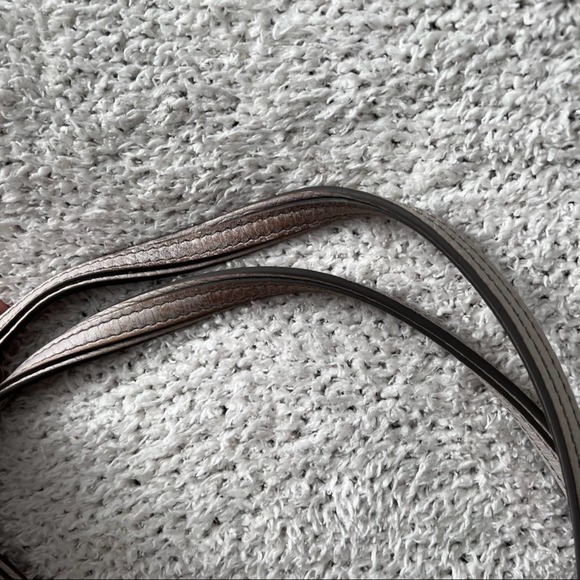 Tods Joy Tote Bag Large Purse Light nude pink beige leather - fair condition - Picture 4 of 16